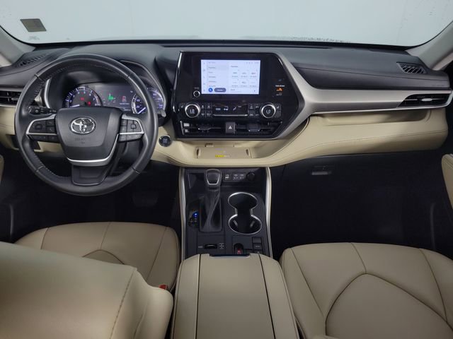 Used 2023 Toyota Highlander XLE FWD image 27