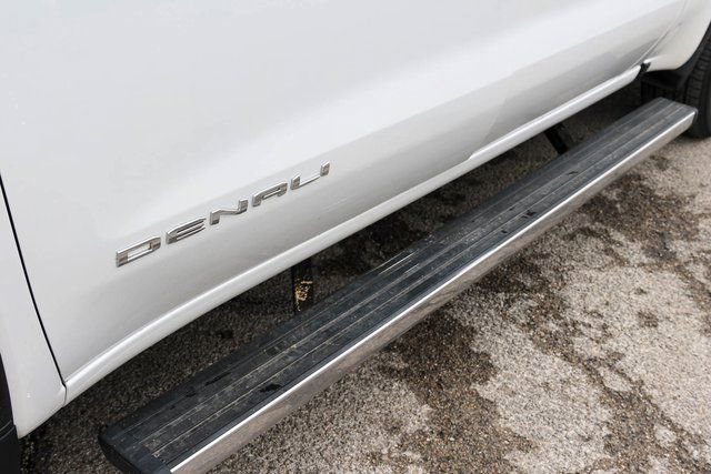 Used 2023 GMC Sierra 1500 Denali Ultimate image 9