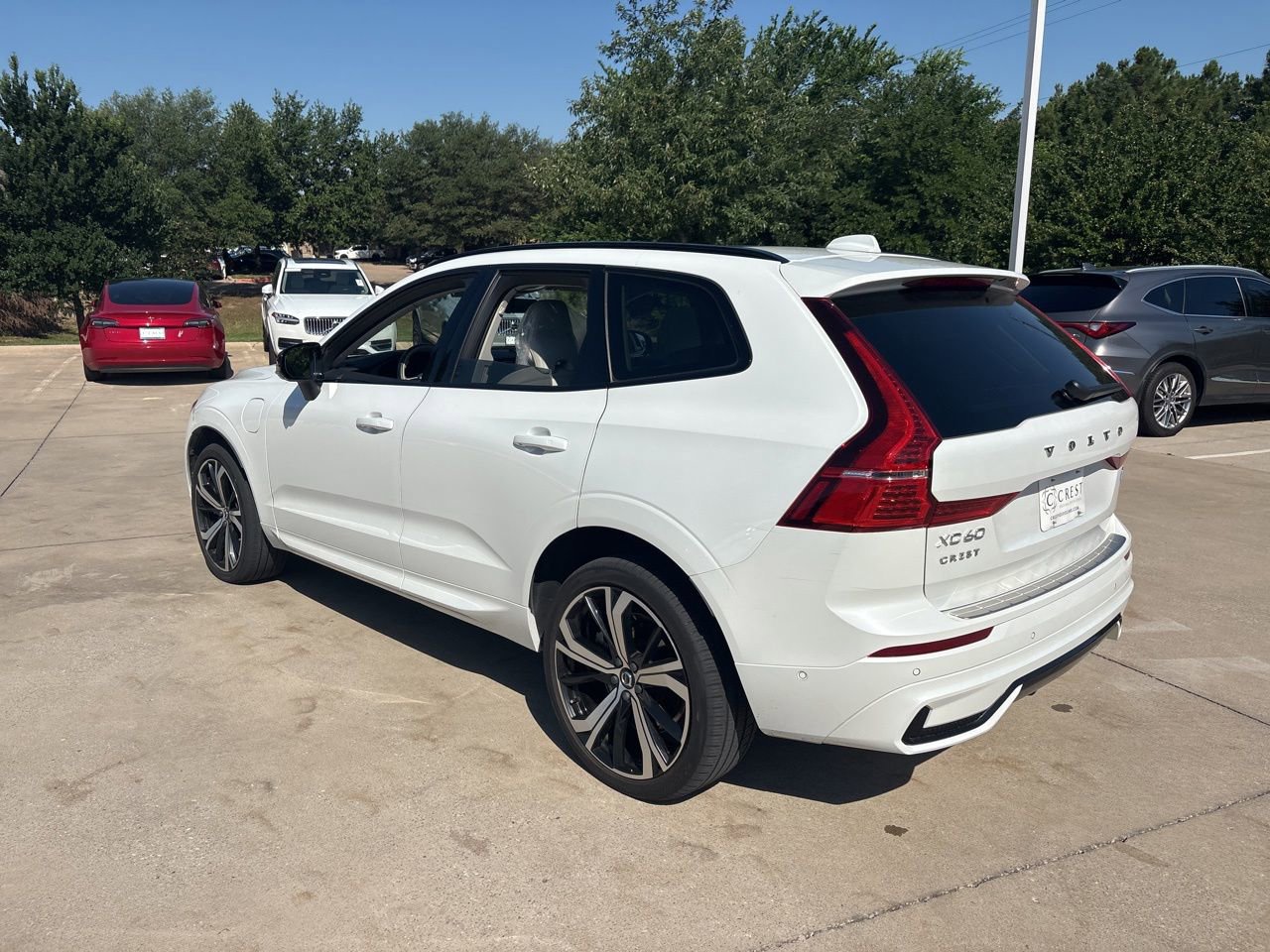 Used 2024 Volvo XC60 T8 Ultimate w/ Protection Package Premier AWD/4WD image 7