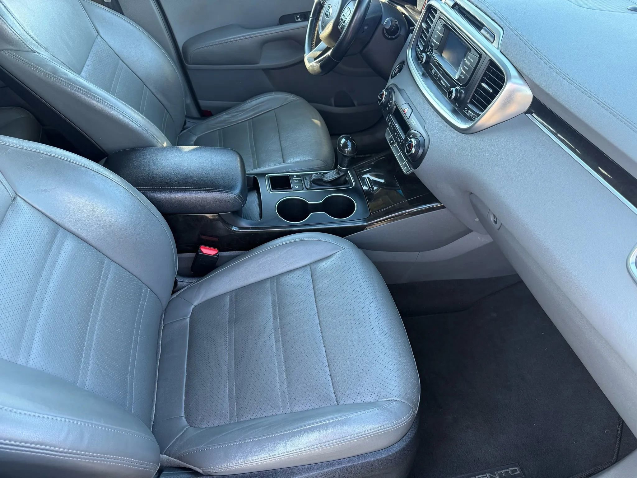 Used 2016 Kia Sorento EX w/ EX Premium Package image 12