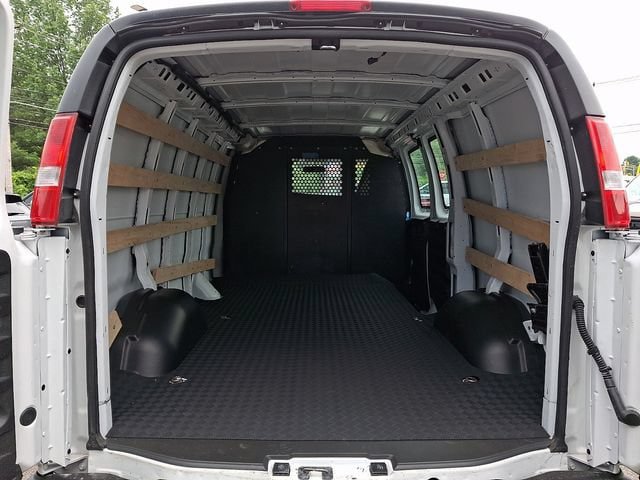 Used 2025 Chevrolet Express 2500 w/ Driver Convenience Package RWD image 38