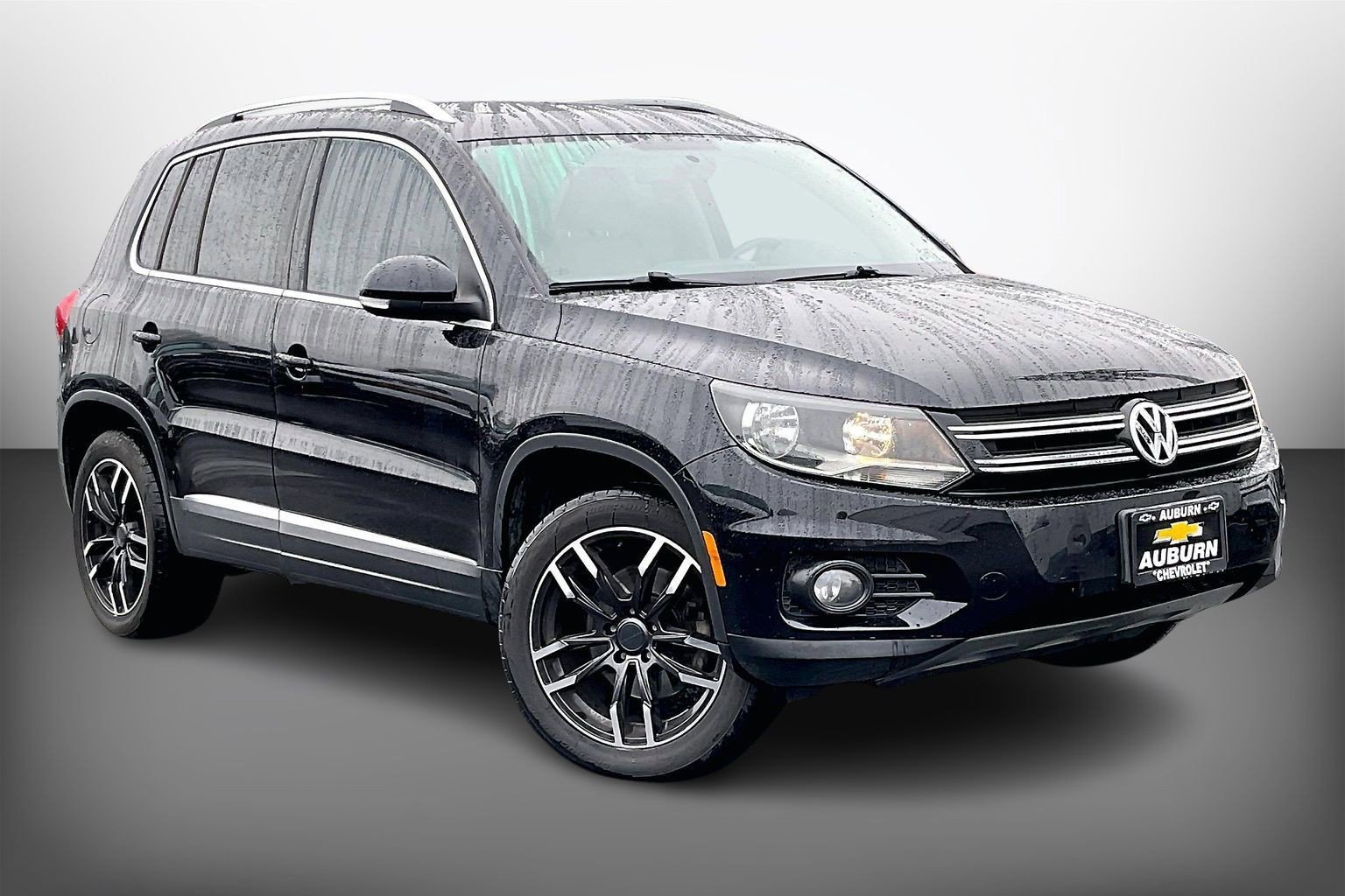 Used 2015 Volkswagen Tiguan SEL