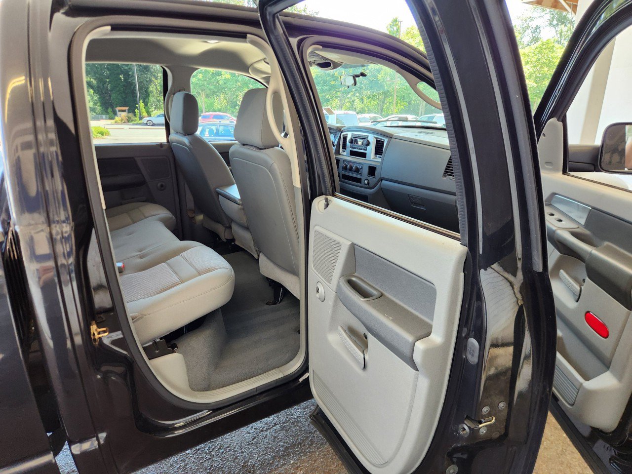 Used 2007 Dodge Ram 2500 Truck SLT w/ Trailer Tow Group AWD/4WD image 18