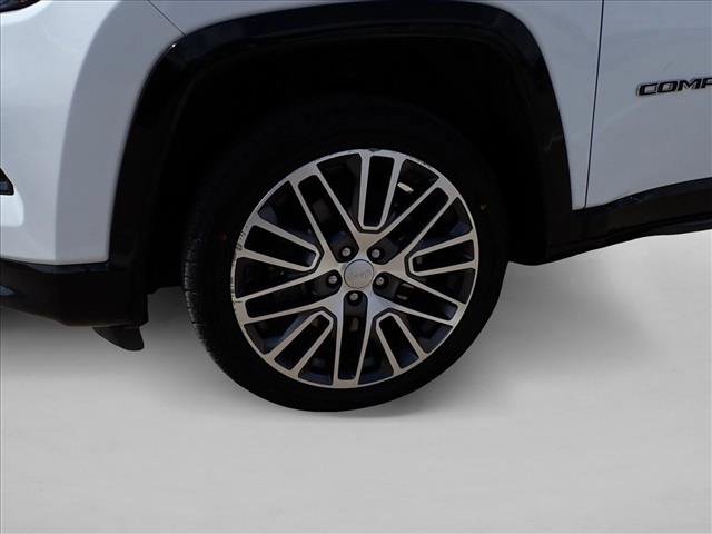Used 2023 Jeep Compass Limited w/ Elite Group AWD/4WD image 7