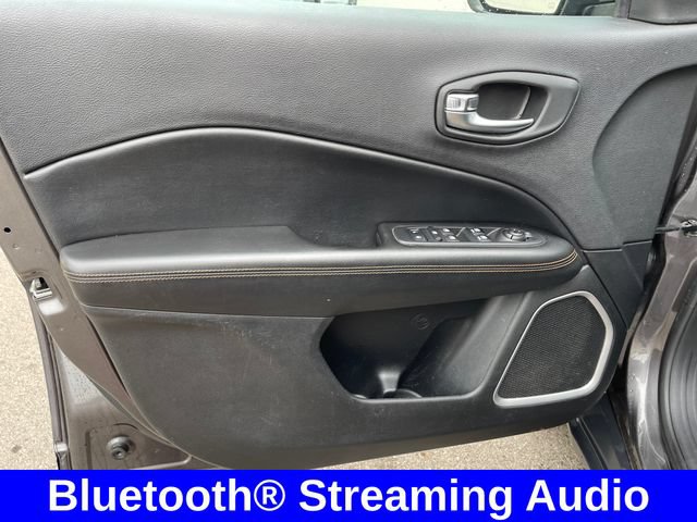 Used 2020 Jeep Compass Limited AWD/4WD image 10