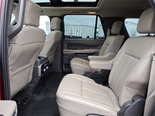 Used 2020 Ford Expedition Max XLT w/ Equipment Group 202A image 10