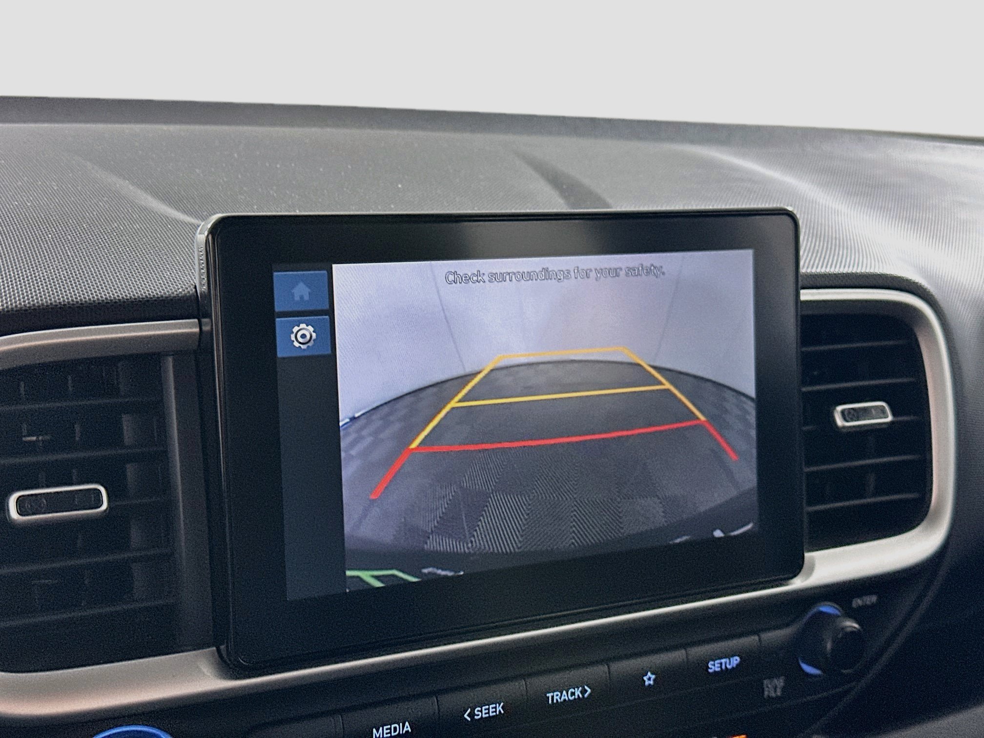Used 2025 Hyundai Venue SEL FWD image 22