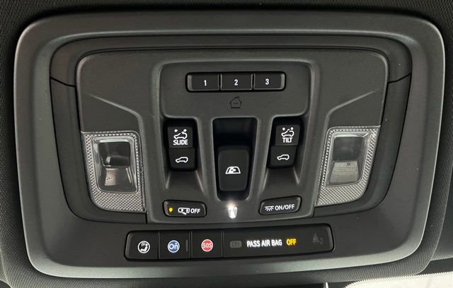 Used 2024 Chevrolet Silverado 2500 ZR2 w/ Technology Package image 44