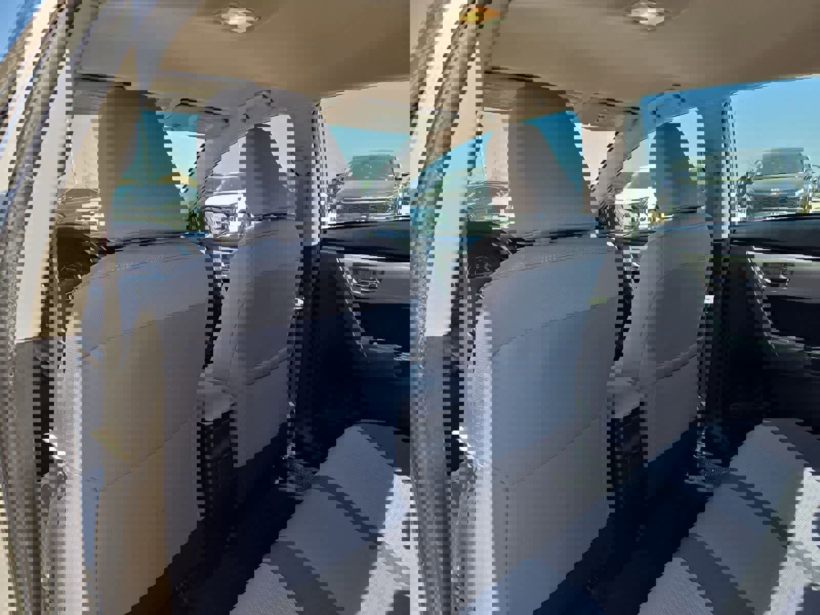 Used 2017 Toyota Corolla LE image 16