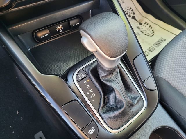 Used 2025 Kia Soul LX FWD image 16