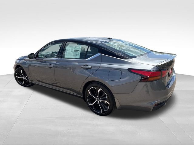 New 2026 Nissan Altima 2.5 SR w/ SR Premium Package FWD image 5