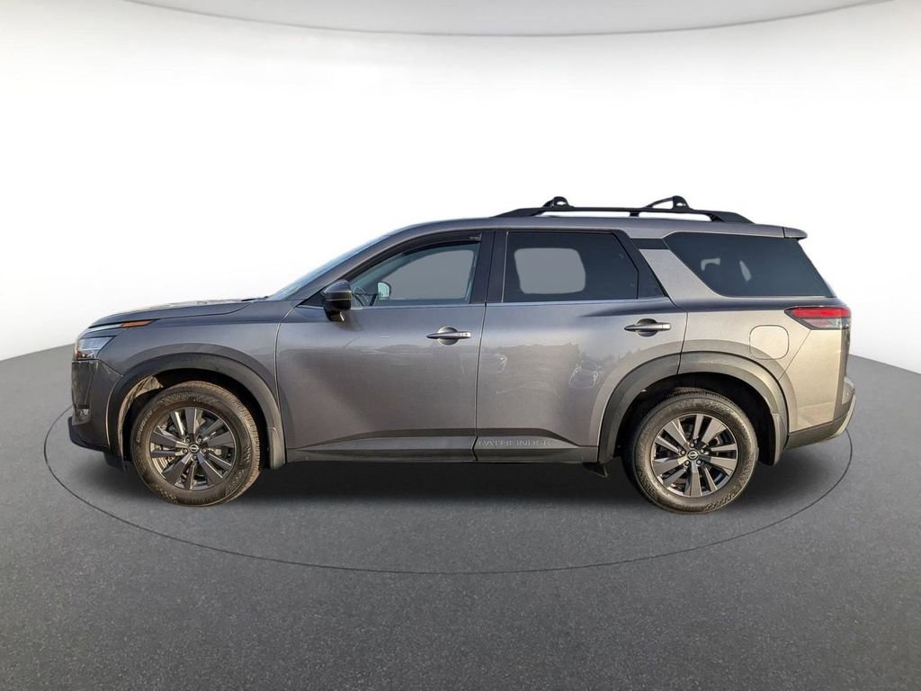 Used 2022 Nissan Pathfinder SV image 8