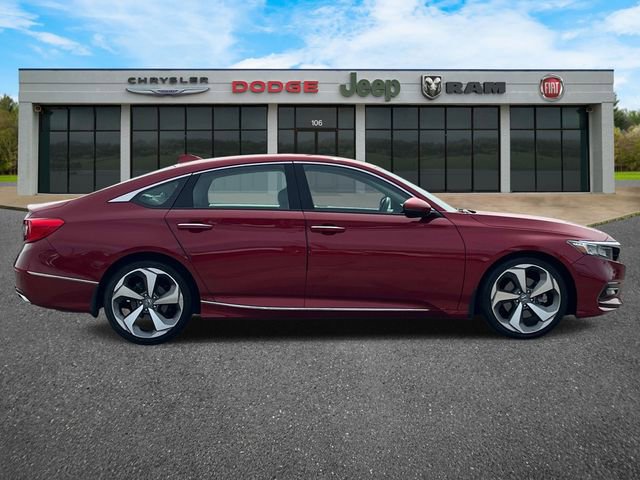 Used 2018 Honda Accord Touring image 3