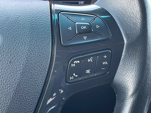 Used 2016 Ford Explorer XLT w/ Equipment Group 202A FWD image 16