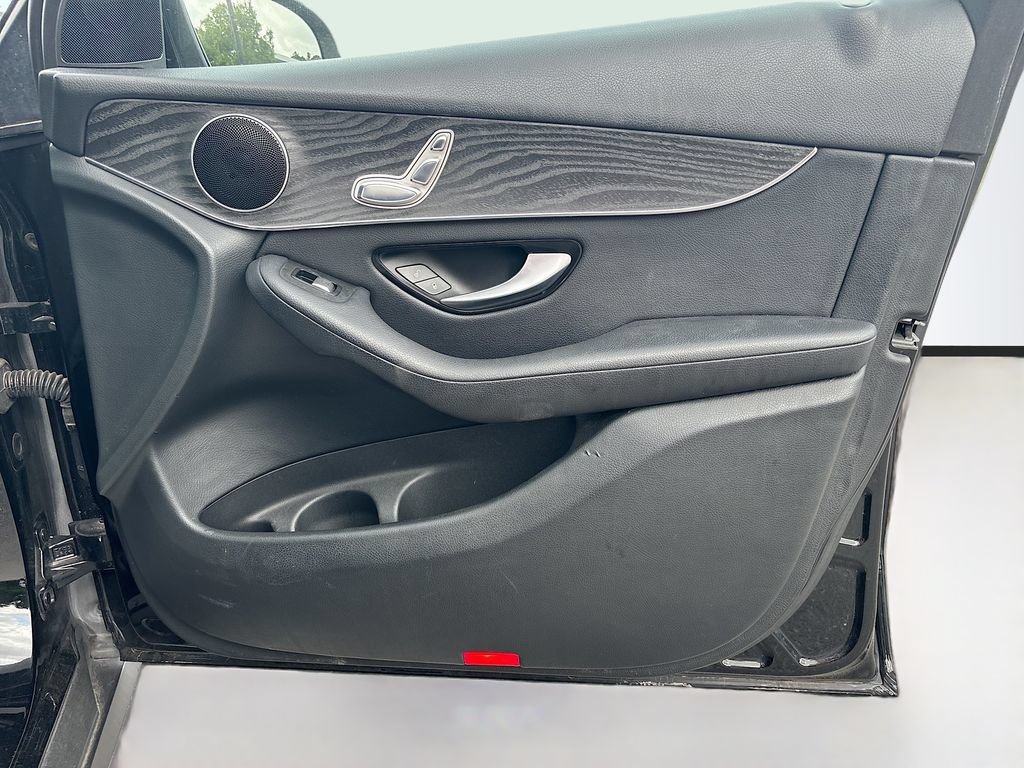 Used 2018 Mercedes-Benz GLC 300 image 22