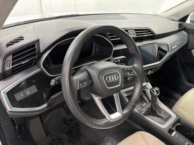 Used 2022 Audi Q3 2.0T Premium Plus w/ Premium Plus Package image 21