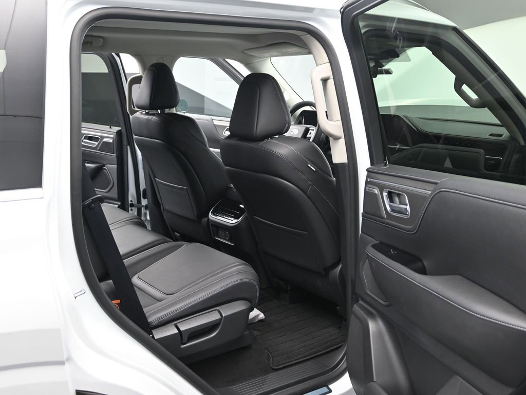 Certified 2025 INFINITI QX80 Pure image 14