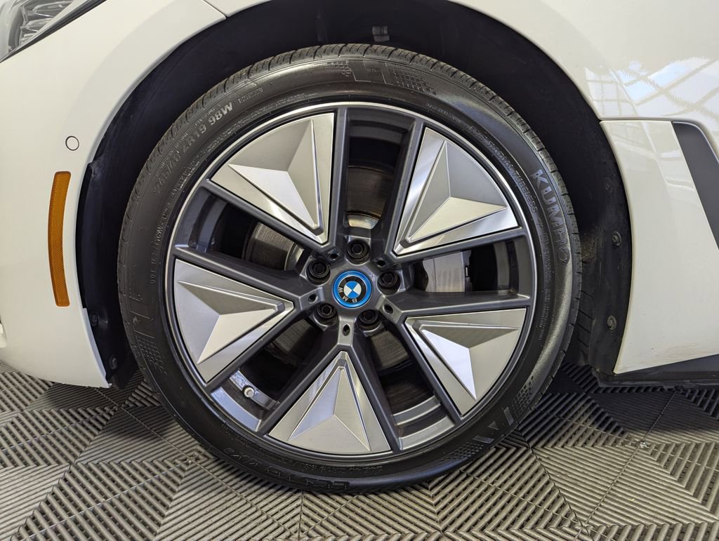 Used 2023 BMW i4 eDrive40 w/ Premium Package RWD image 15