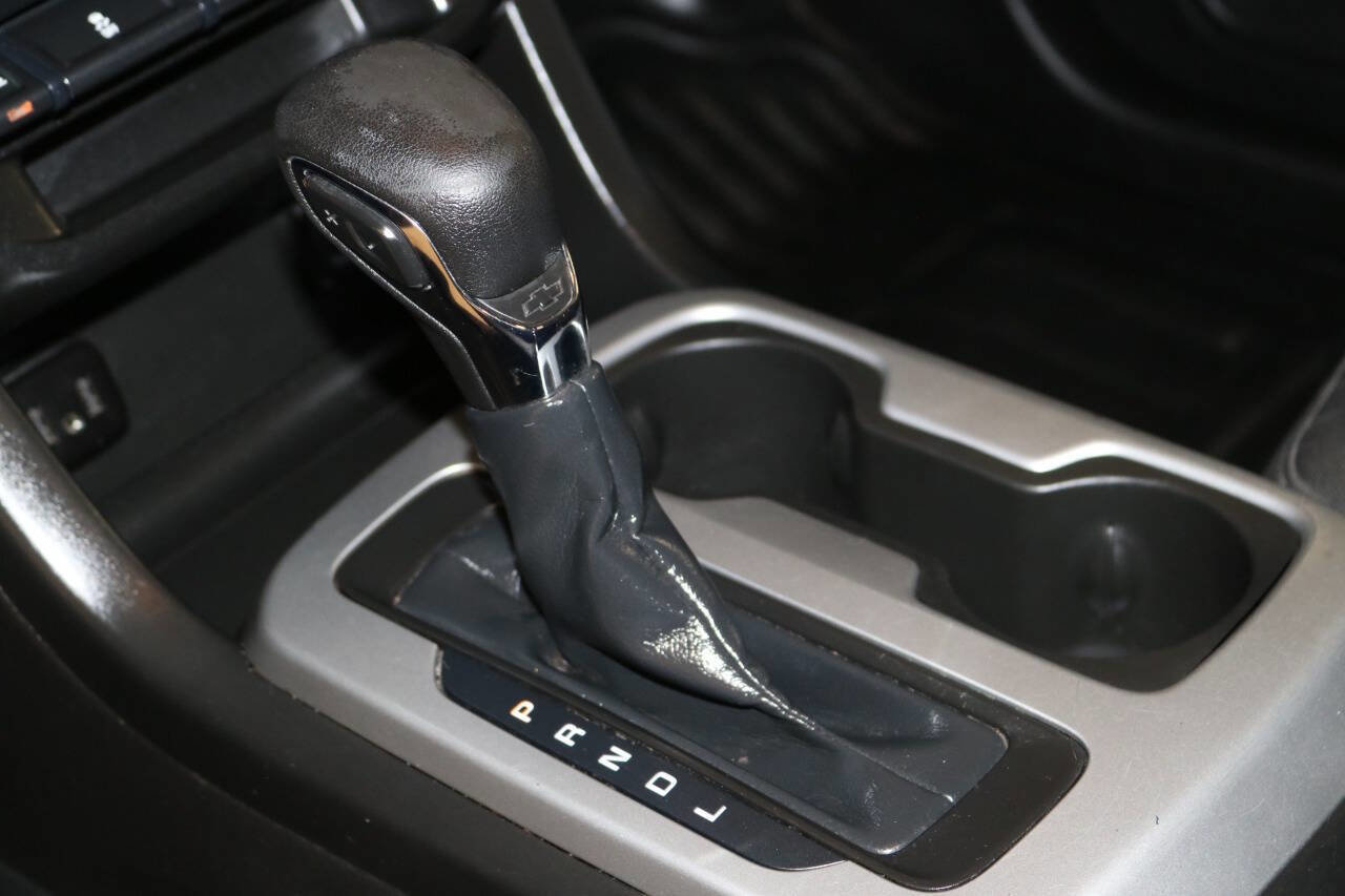 Used 2022 Chevrolet Colorado LT w/ Fleet Safety Package image 41