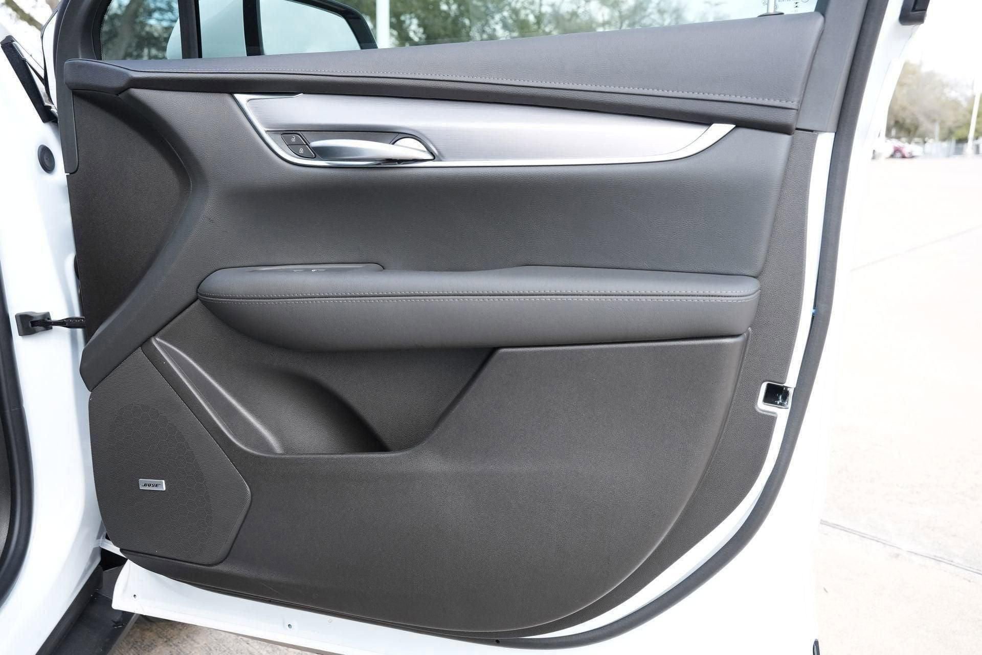 New 2026 Cadillac XT5 Luxury w/ LPO, Floor Liner Package image 87