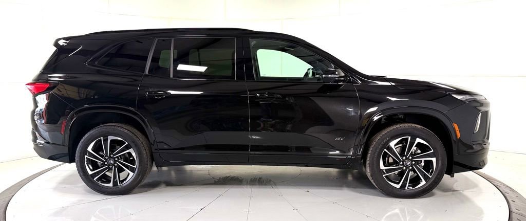 Used 2026 Buick Enclave Sport Touring AWD/4WD image 3