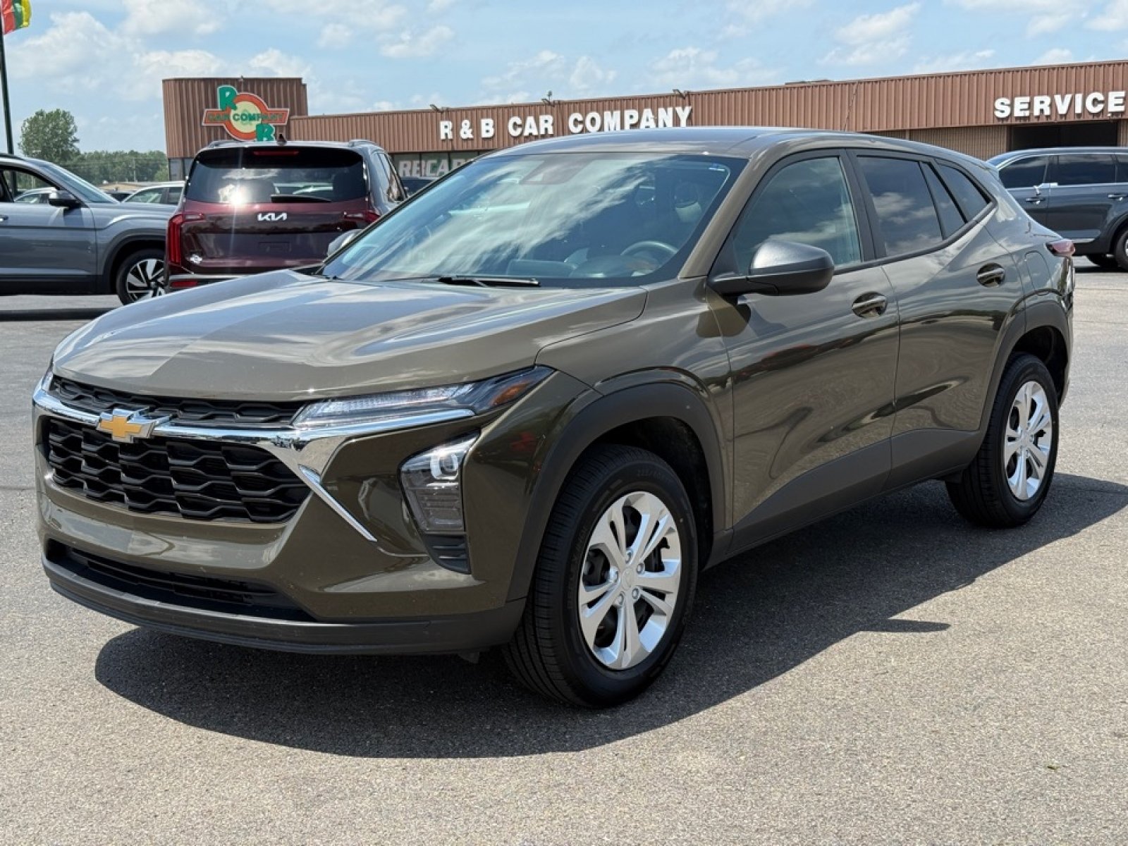 Used 2024 Chevrolet Trax LS FWD image 4