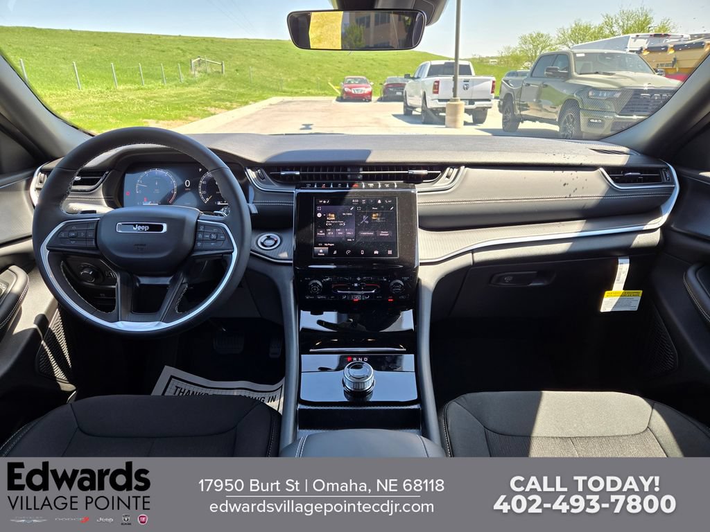 New 2026 Jeep Grand Cherokee L 4WD image 15