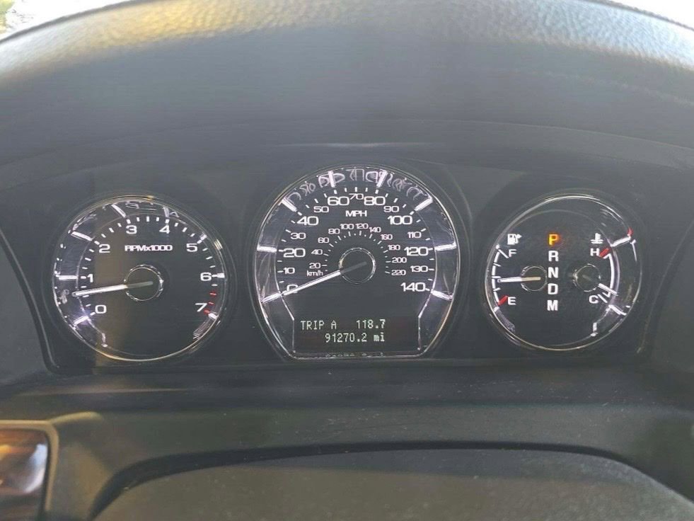 Used 2012 Lincoln MKS image 3