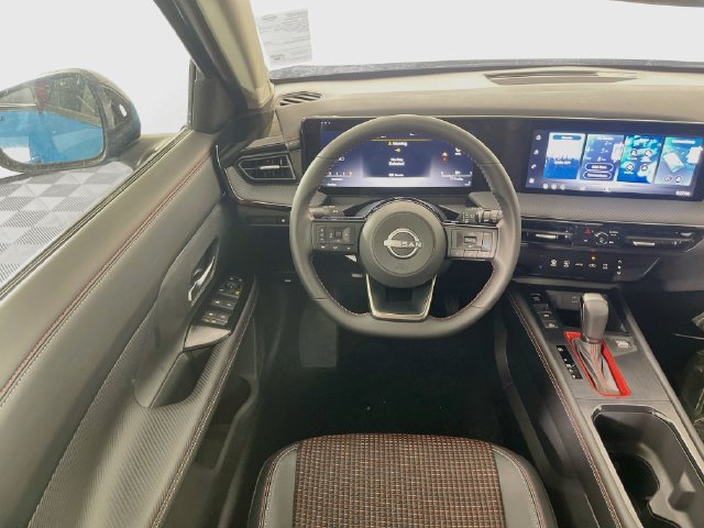 New 2027 Nissan Kicks SR FWD image 16