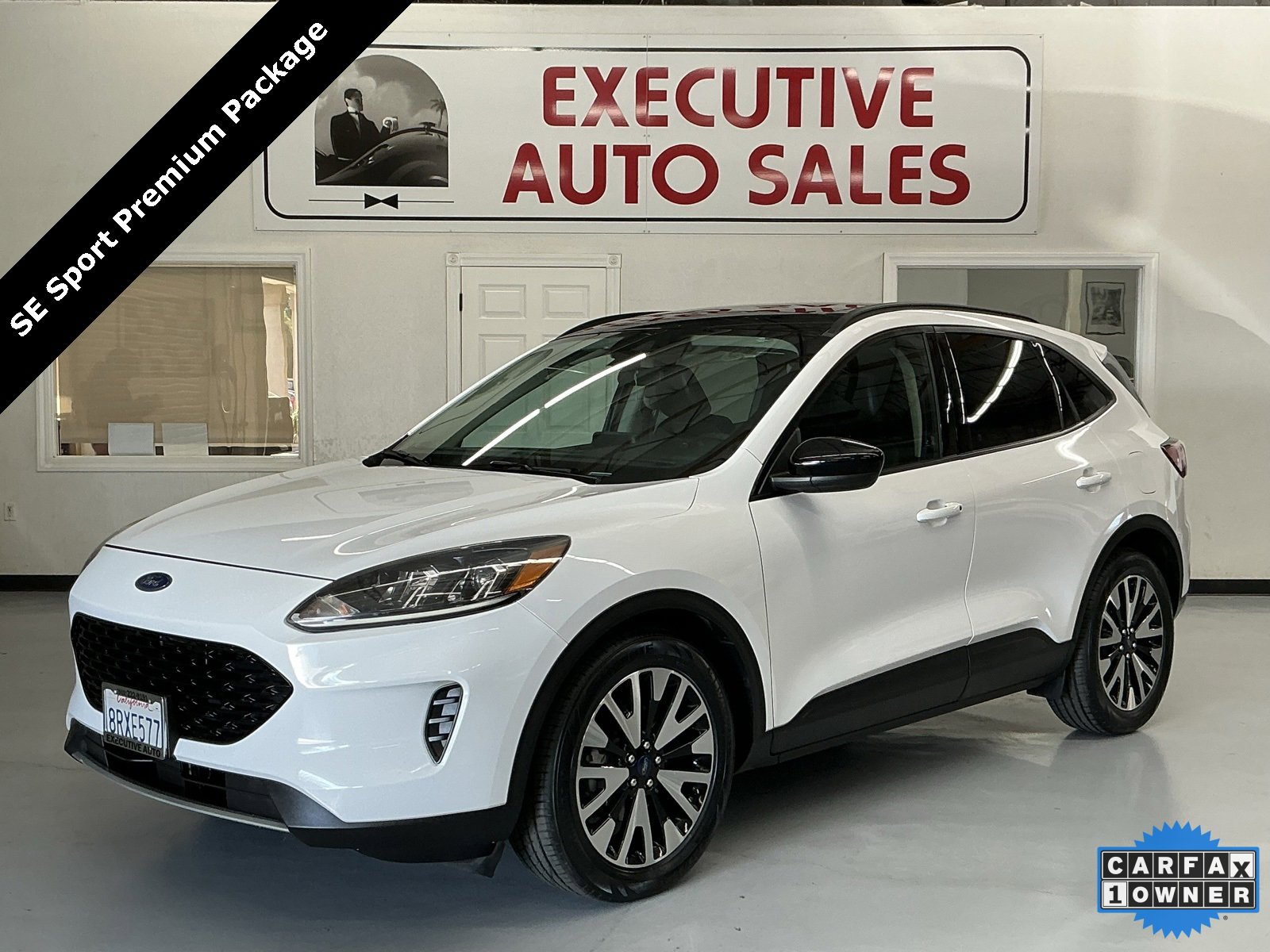 Used 2020 Ford Escape SE Sport image 1