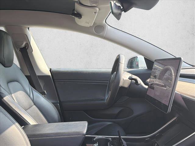Used 2020 Tesla Model 3 Long Range image 22