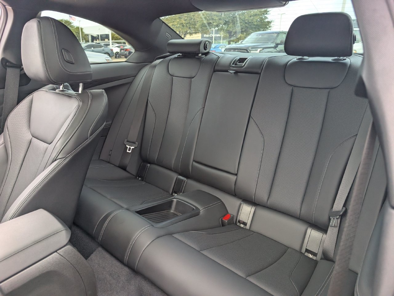 Used 2024 BMW 230i Coupe w/ Premium Package RWD image 30