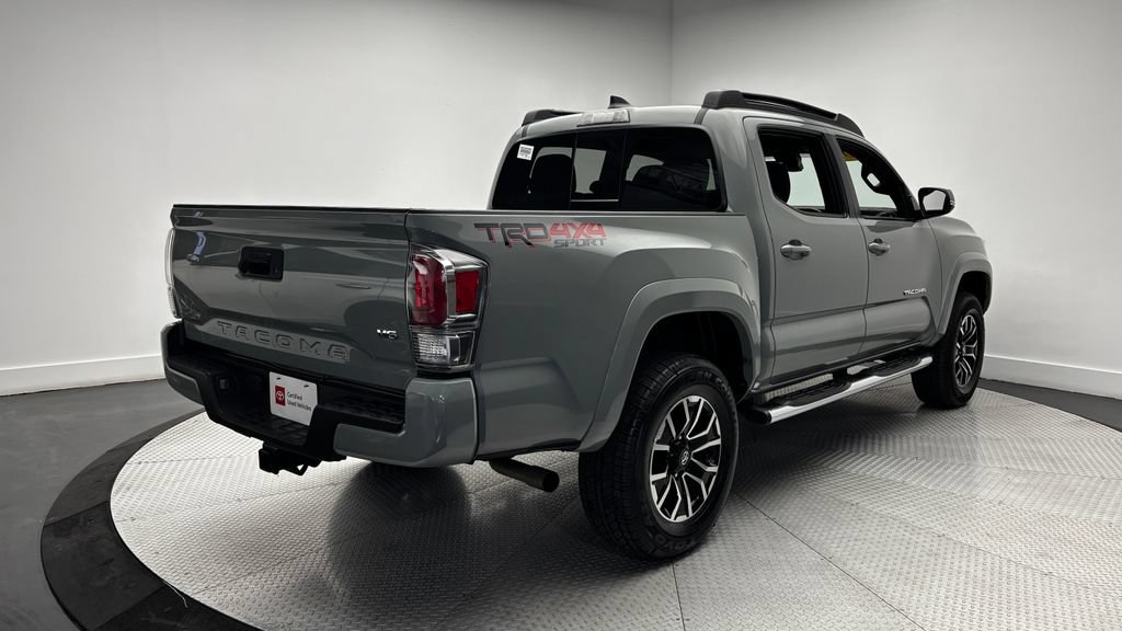 Used 2022 Toyota Tacoma TRD Sport AWD/4WD image 43