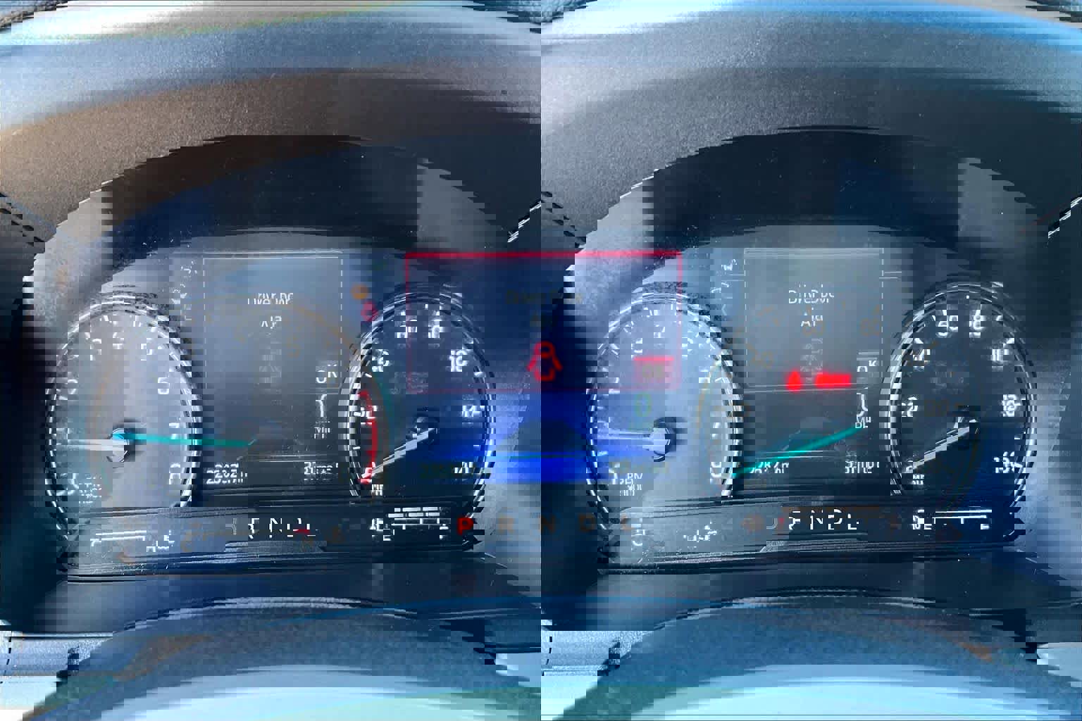 Used 2023 Ford Explorer XLT image 25