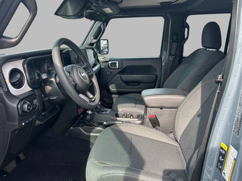 Used 2025 Jeep Wrangler Sport image 10