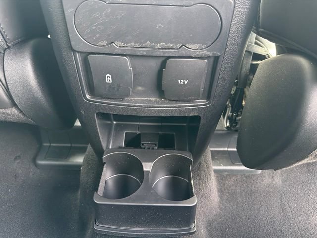 Used 2024 Ford Explorer XLT w/ Equipment Group 202A AWD/4WD image 26