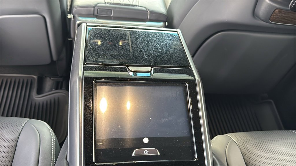 Used 2024 Lexus LX 600 4WD w/ Ultra Luxury Package image 17