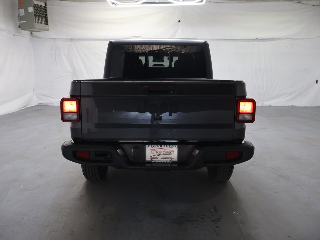 Used 2025 Jeep Gladiator Sport AWD/4WD image 6