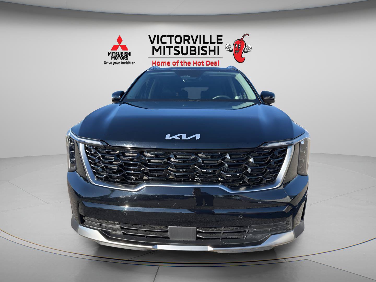 Used 2025 Kia Sorento EX w/ Panoramic Sunroof Package FWD image 2