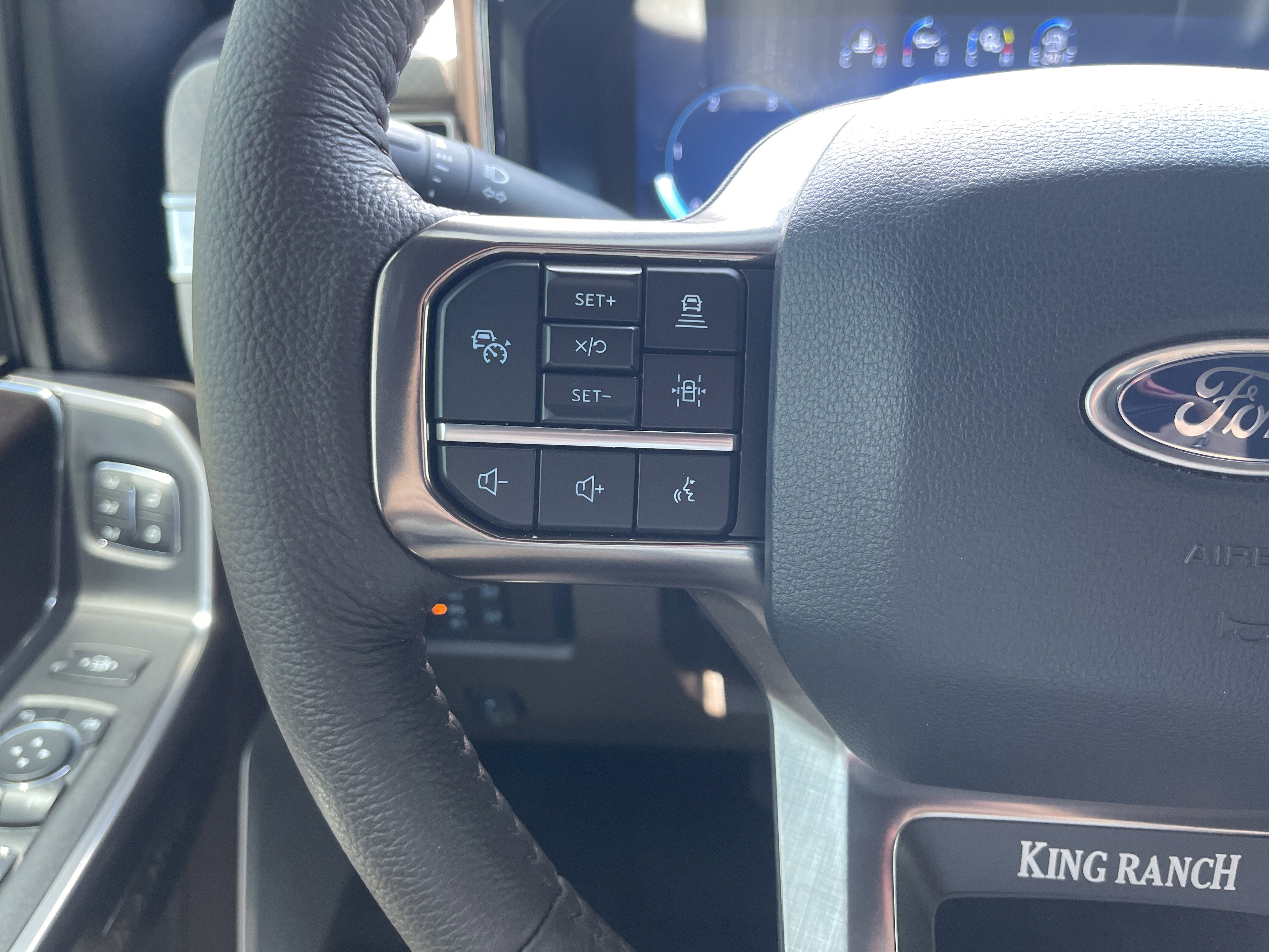Used 2024 Ford F250 King Ranch w/ Chrome Package AWD/4WD image 17