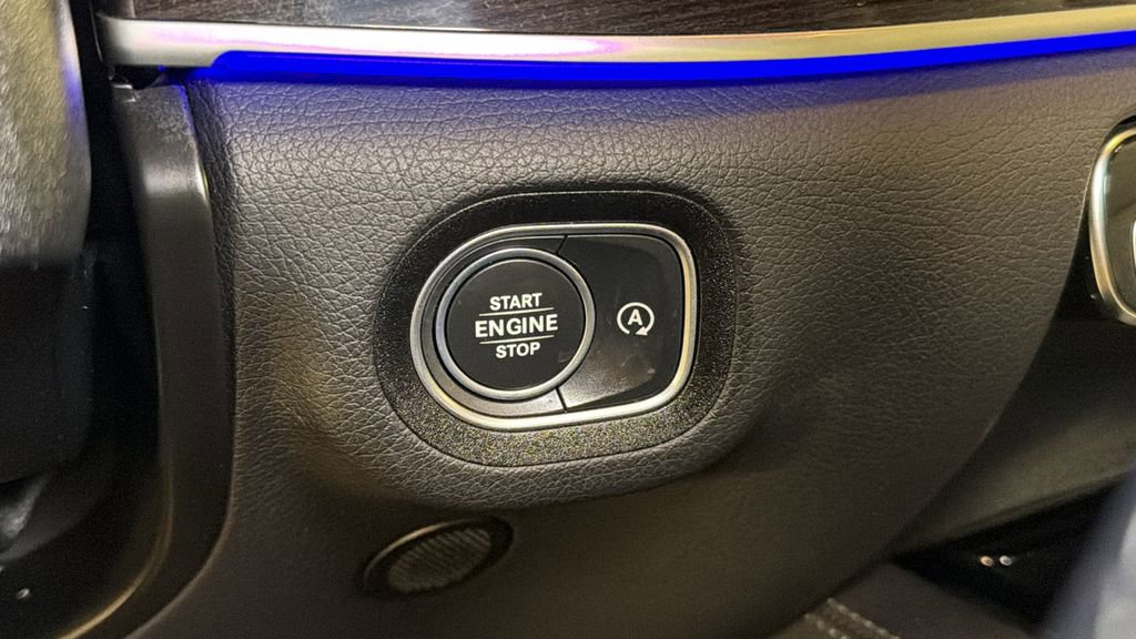 Used 2023 Mercedes-Benz GLE 350 4MATIC image 32