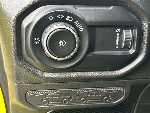 Used 2024 Jeep Wrangler Sport S image 25