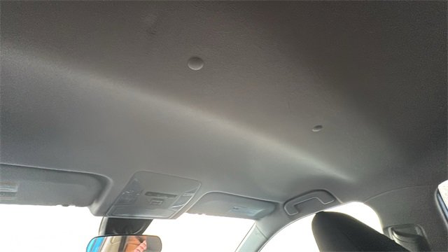 Used 2019 Toyota RAV4 LE image 10