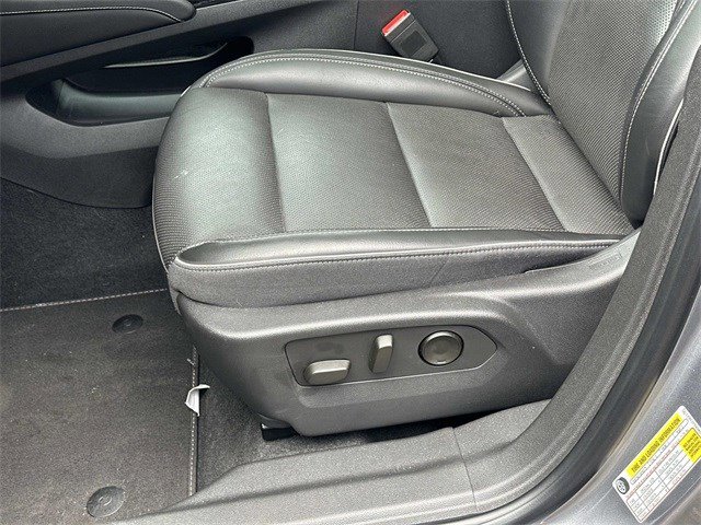 Used 2022 Buick Envision Essence w/ Technology Package I image 20