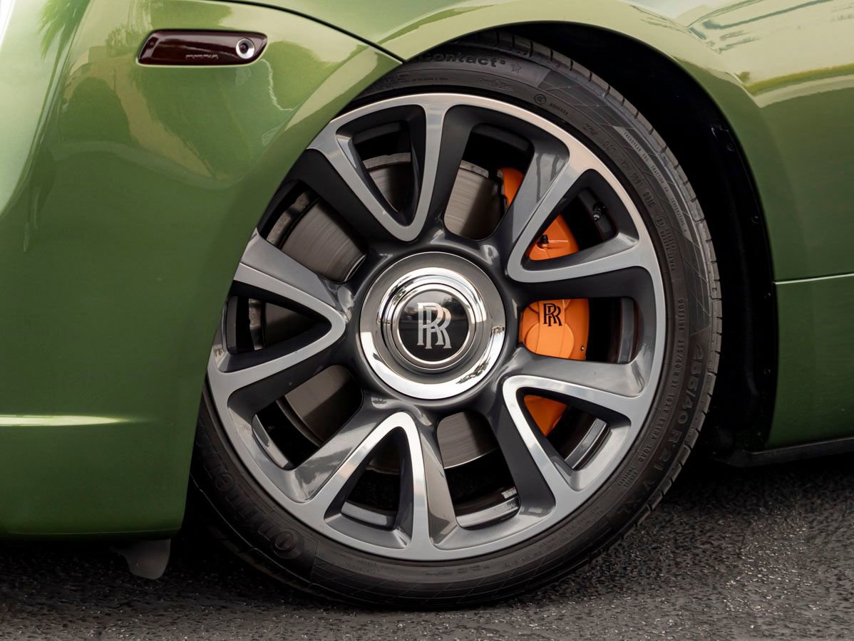 Used 2016 Rolls-Royce Dawn image 12