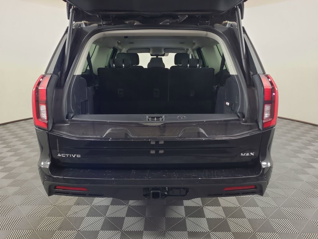 Used 2025 Ford Expedition Max Active AWD/4WD image 25