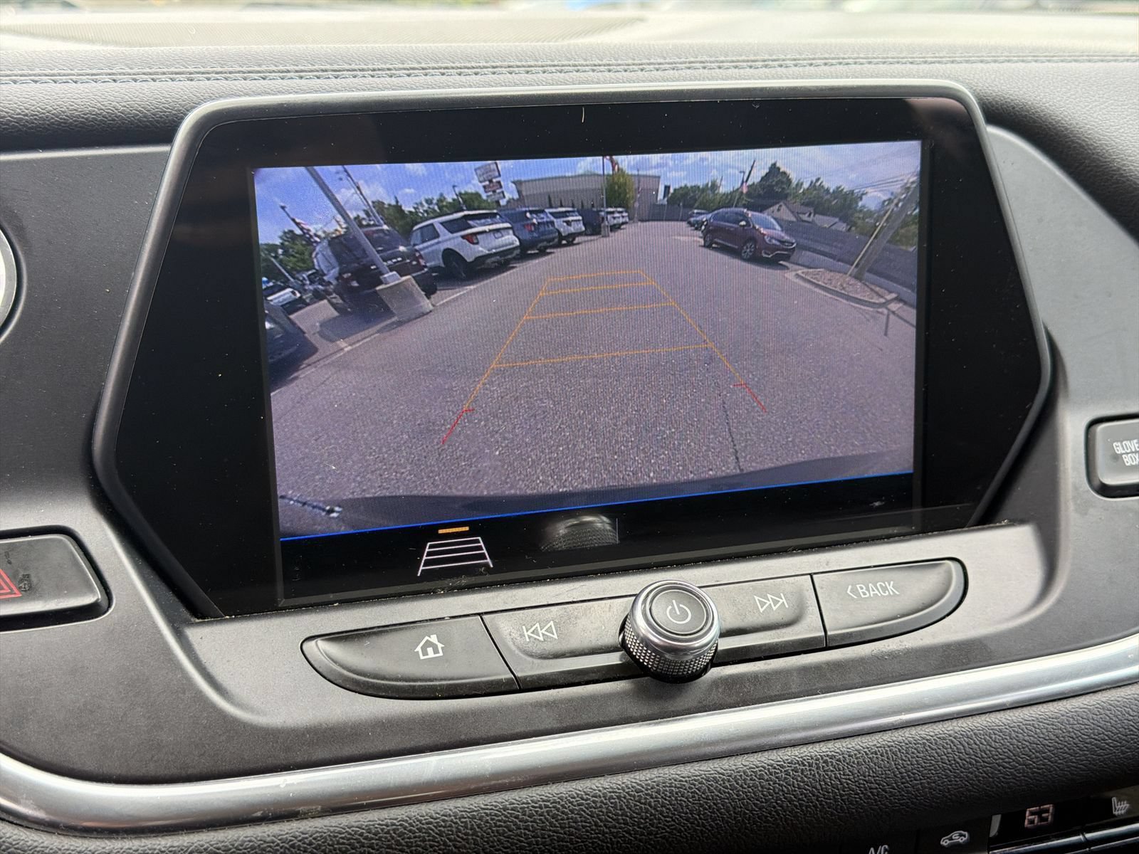 Used 2019 Chevrolet Blazer LT FWD image 31
