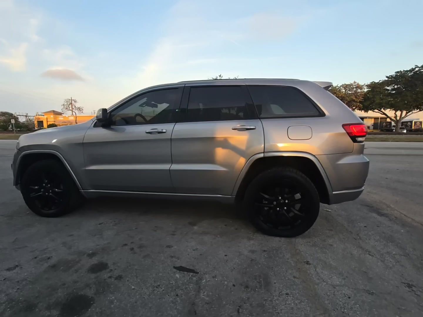 Used 2021 Jeep Grand Cherokee Laredo X