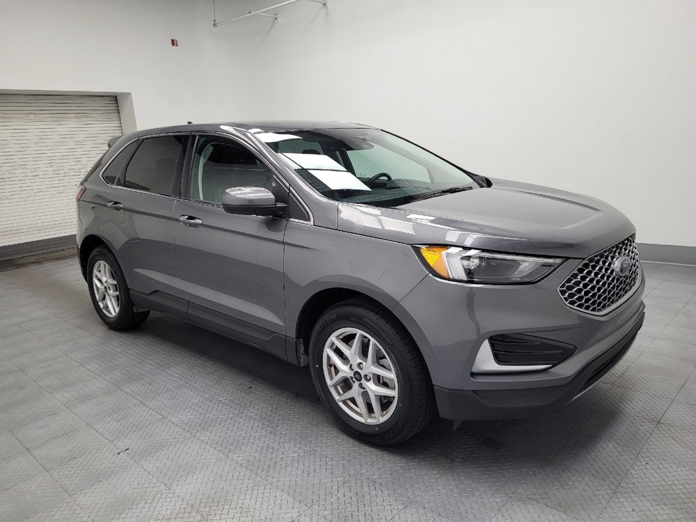 Used 2024 Ford Edge SEL image 11