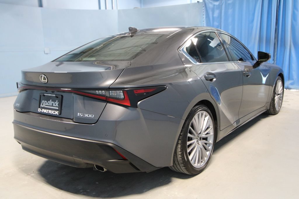 Used 2024 Lexus IS 300 w/ Premium Package RWD image 33